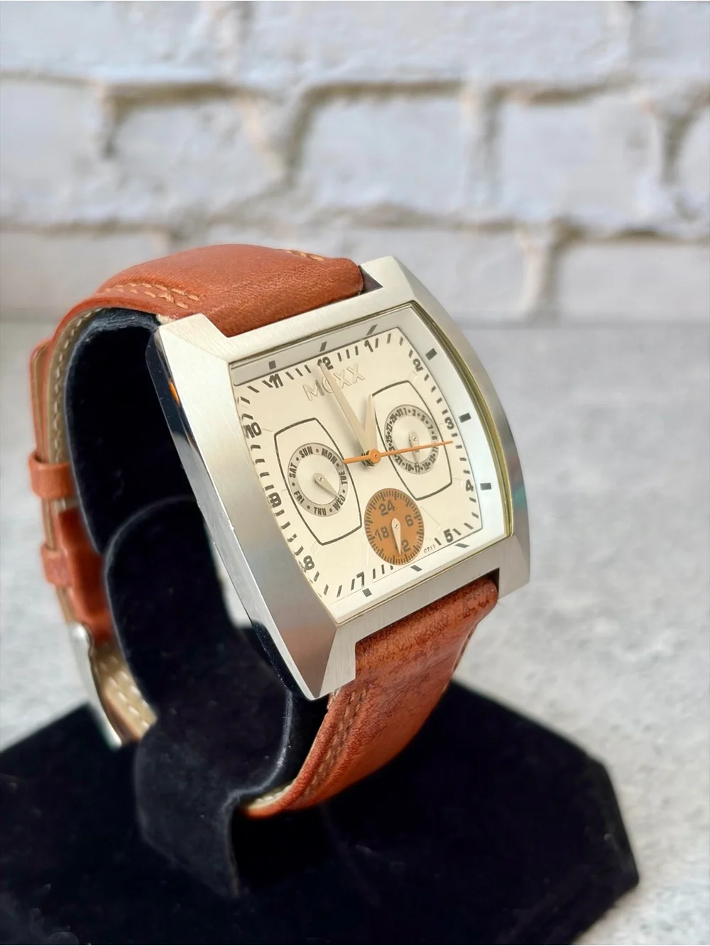 MEXX Mens Quartz Multifunction Watch Brown Leather 39.8mm New Battery